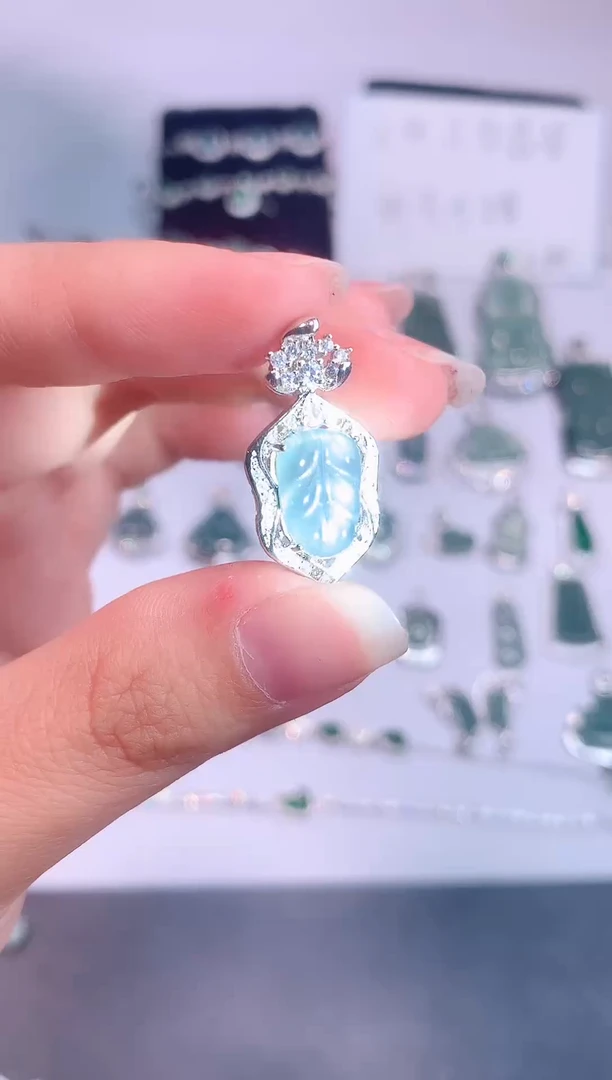 颈饰未镶嵌翡翠0芹0翡翠珠宝207