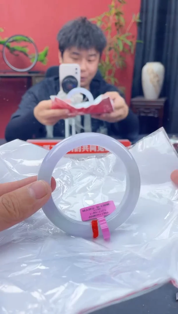 未镶嵌手镯翡翠10