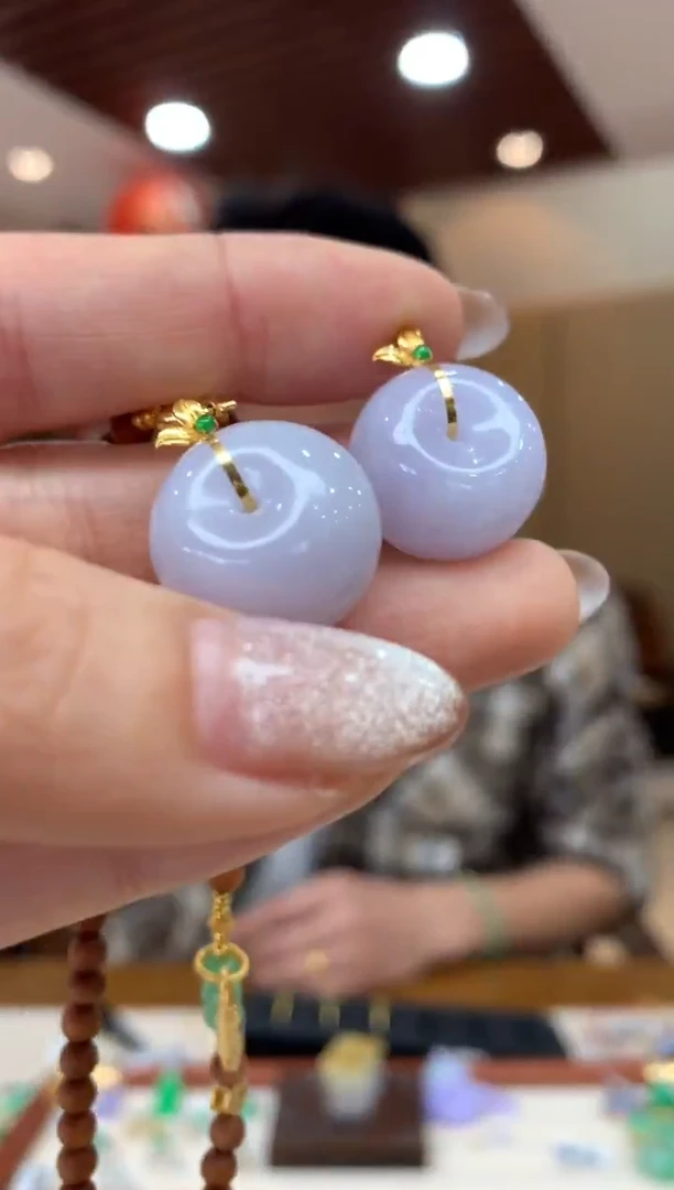 吊坠(不含链)18K金镶嵌翡翠平安扣多样性发货1件