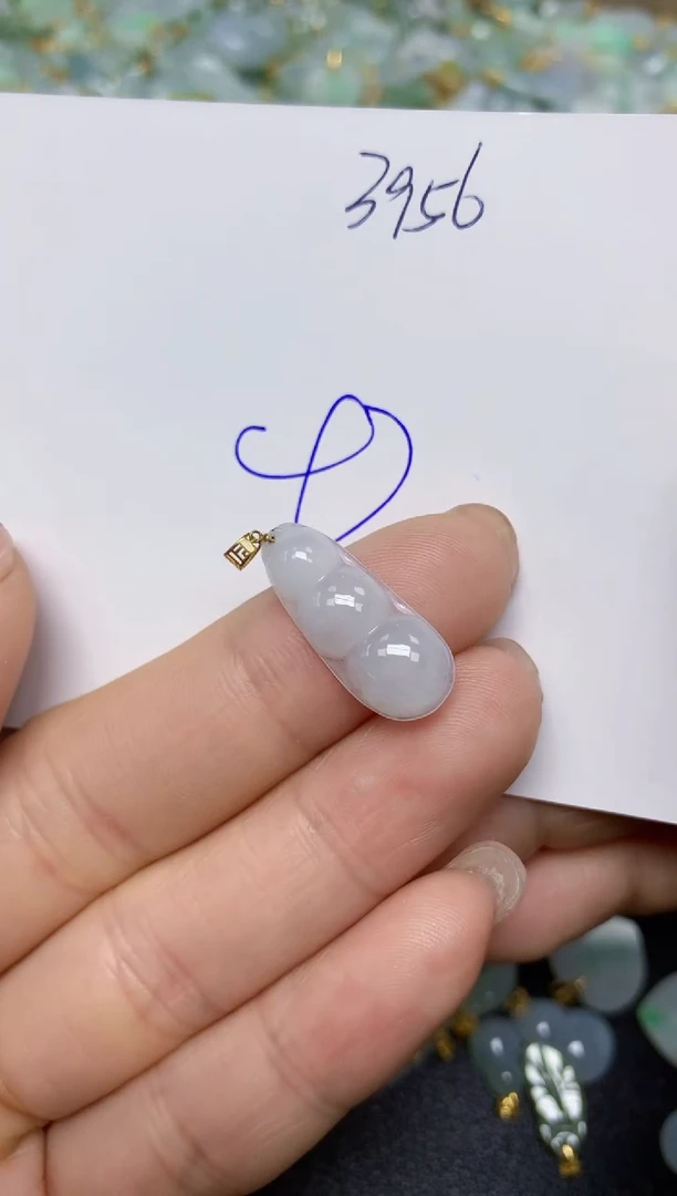 【闪购商品】翡翠挂件18K金镶嵌 天然翡翠A货