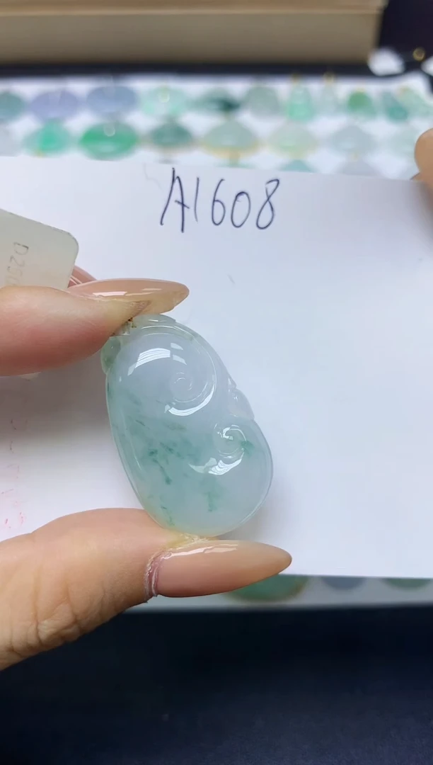 颈饰18K金镶嵌翡翠天然缅甸A货翡翠百元以上9元证书费自理