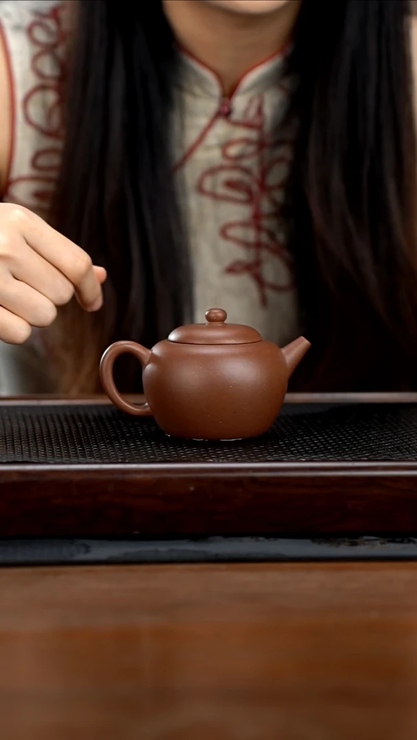 茶壶紫砂175cc黄龙山原矿百年老紫泥古莲子8