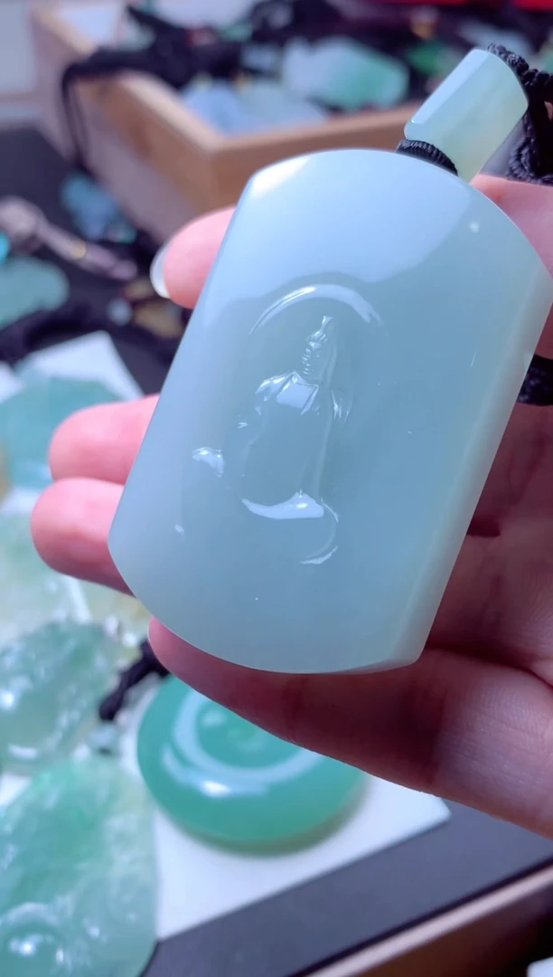 颈饰未镶嵌翡翠天然A货翡翠