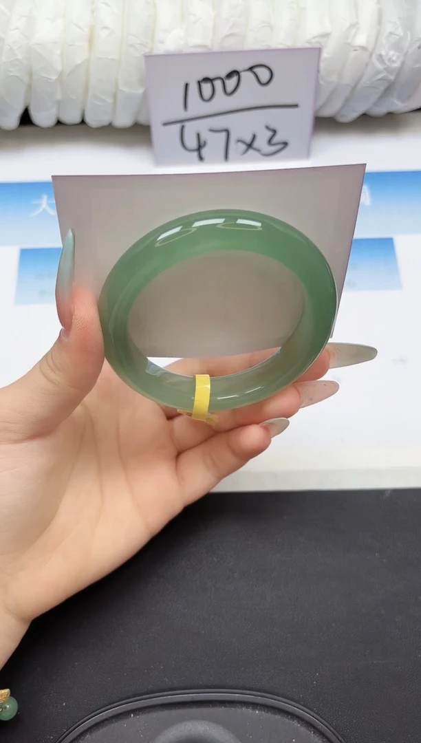 未镶嵌手镯石英质玉140-56