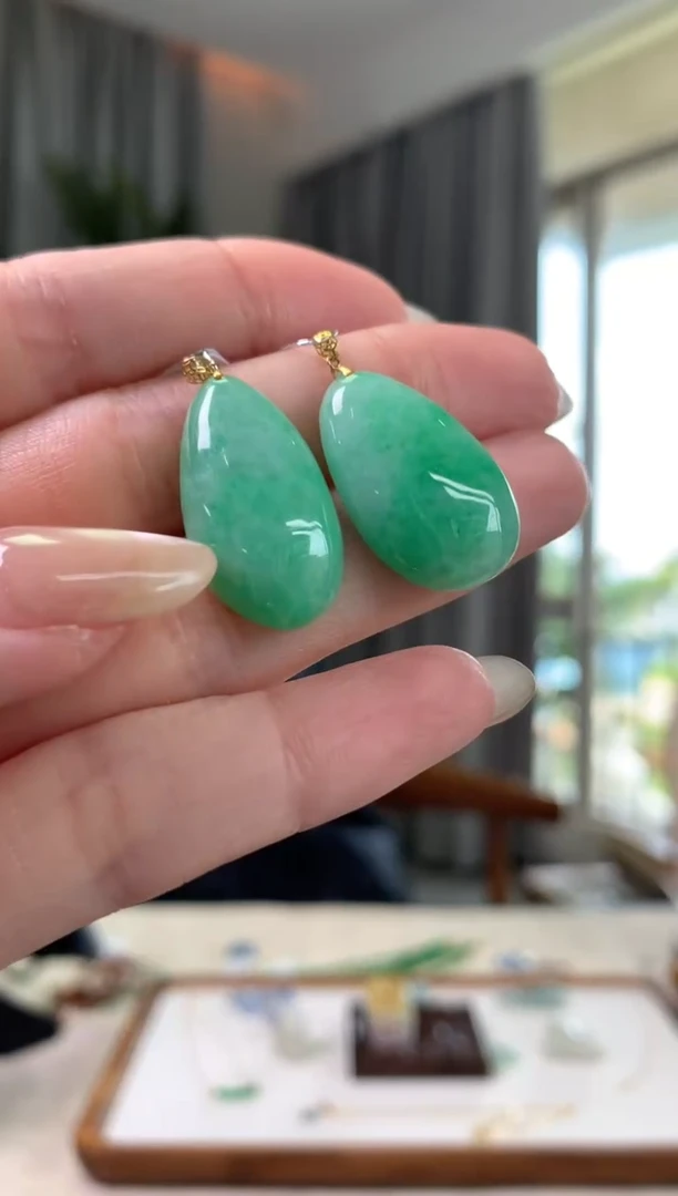 翡翠18K金镶嵌吊坠(不含链)福瓜 多样性发一件