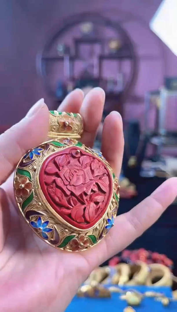 非遗 花丝镶嵌雕漆吊坠 双面玫瑰