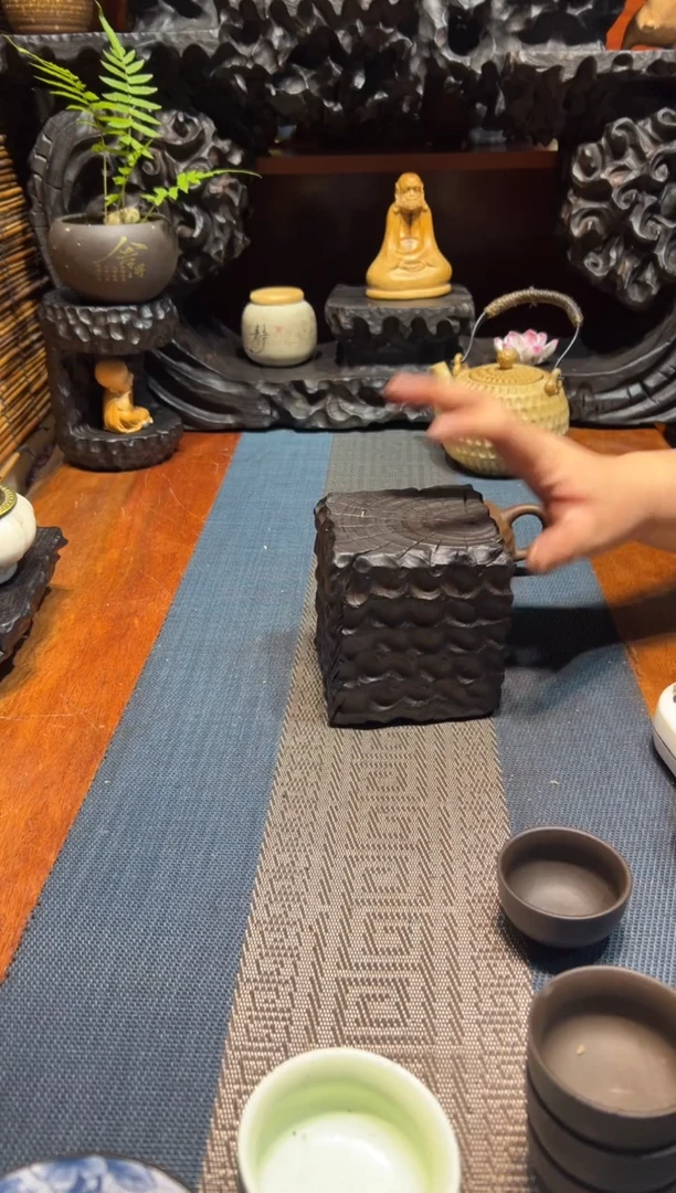 【闪购商品】香樟木木雕一物一拍