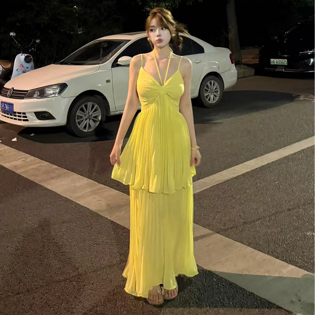 思思家【亮黄色氛围感】夏季氛围感收腰压褶长款显白亮色连衣裙