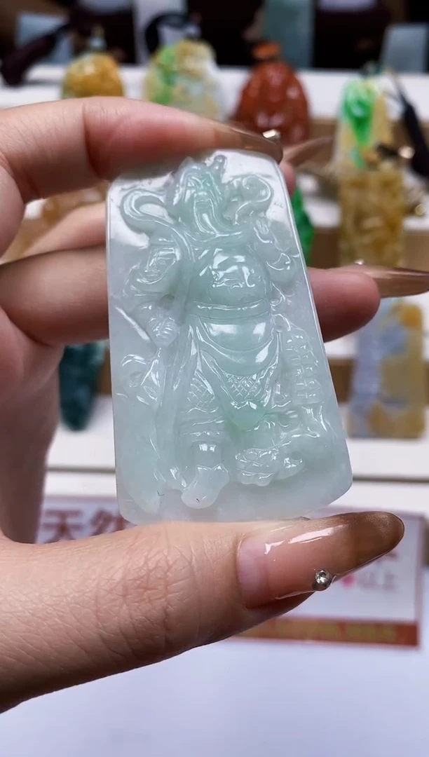 颈饰未镶嵌翡翠1