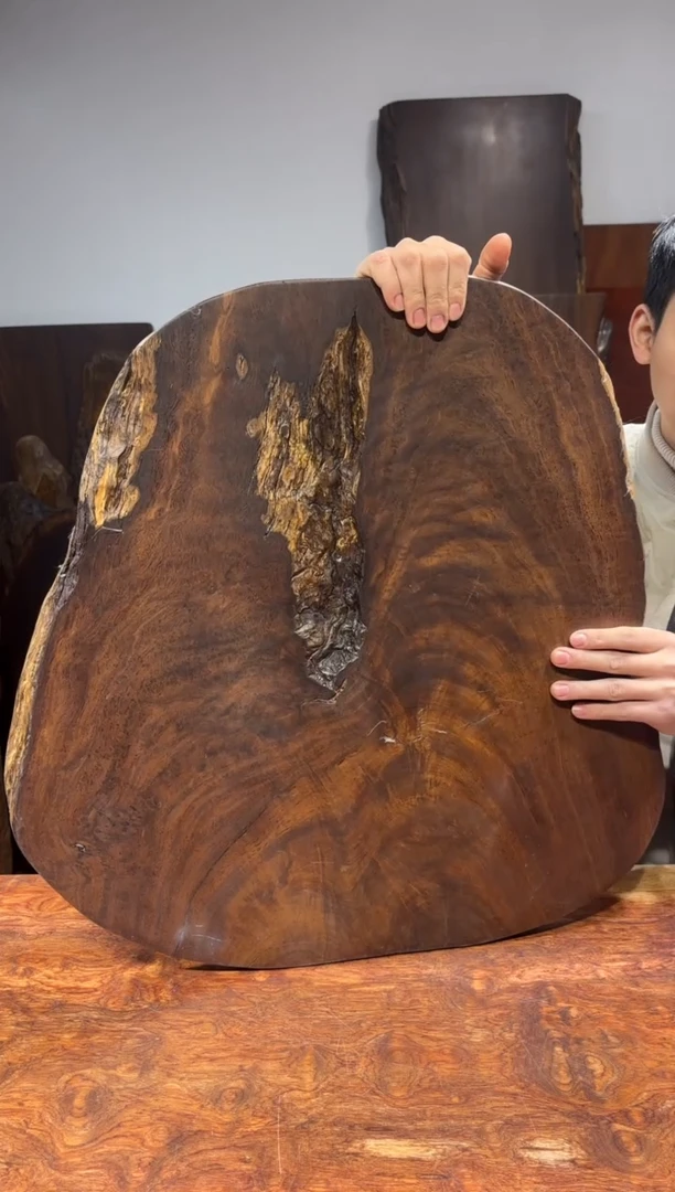 风车木（黑檀木）尺寸60*56*2.3编号821