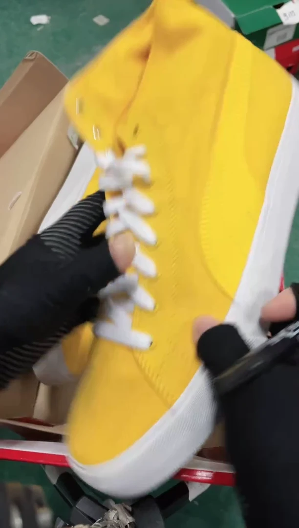 彪马时尚休闲运动鞋44M  H57