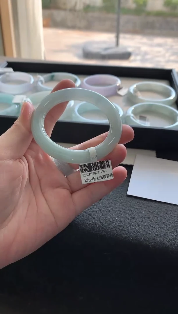未镶嵌手镯翡翠53圆条Y4705买断