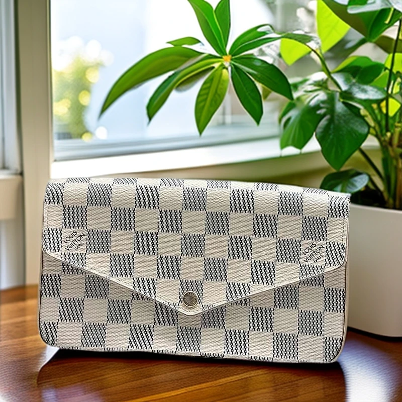 95新 LouisVuitton/路易威登 白棋盘格链条包1195 8683