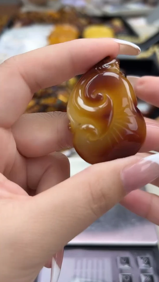 裸石琥珀未镶嵌琥珀蜜蜡吊坠