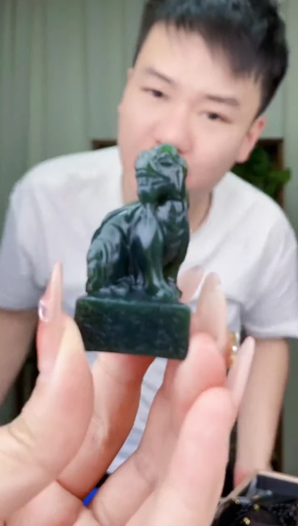 和田玉未镶嵌挂件拍一发一，多样性发货！