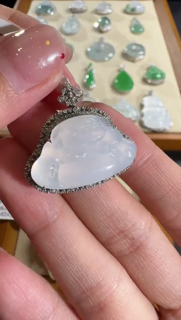 【闪购商品】翡翠吊坠(不含链)18K金镶嵌【源头工厂】钻石镶嵌