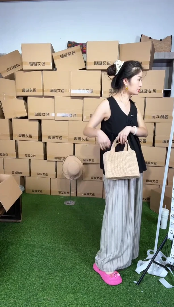 拉菲草手工编织包包4