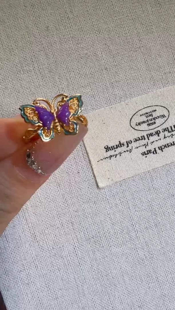 【闪购商品】苏纪石（舒俱来）戒指银S925镶嵌蝴蝶