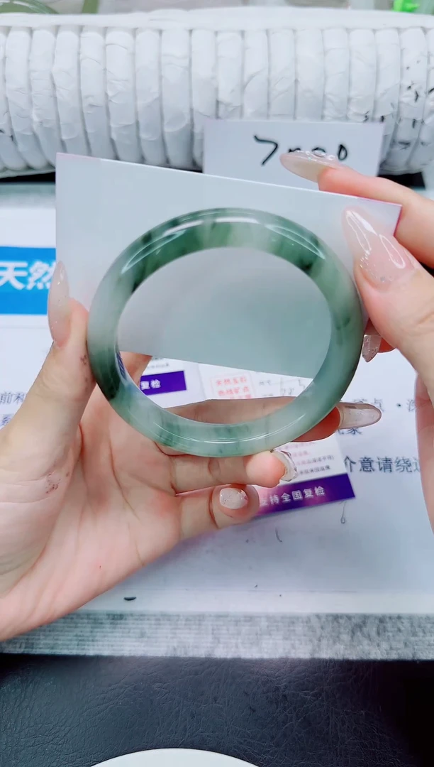 未镶嵌手镯石英质玉158/60.3