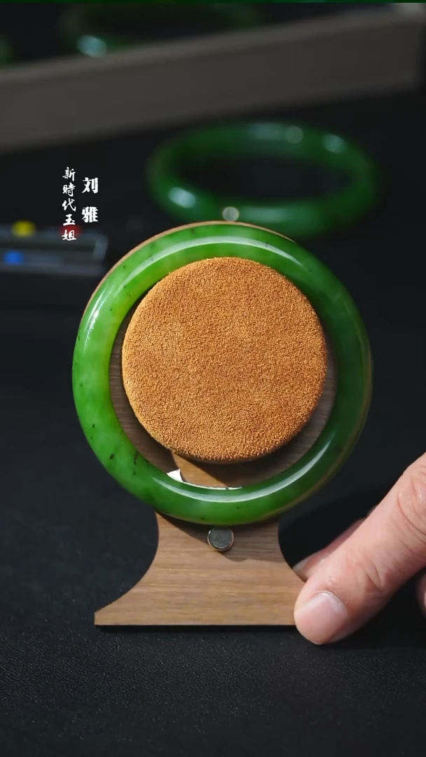 未镶嵌手镯和田玉l  58.2圈口