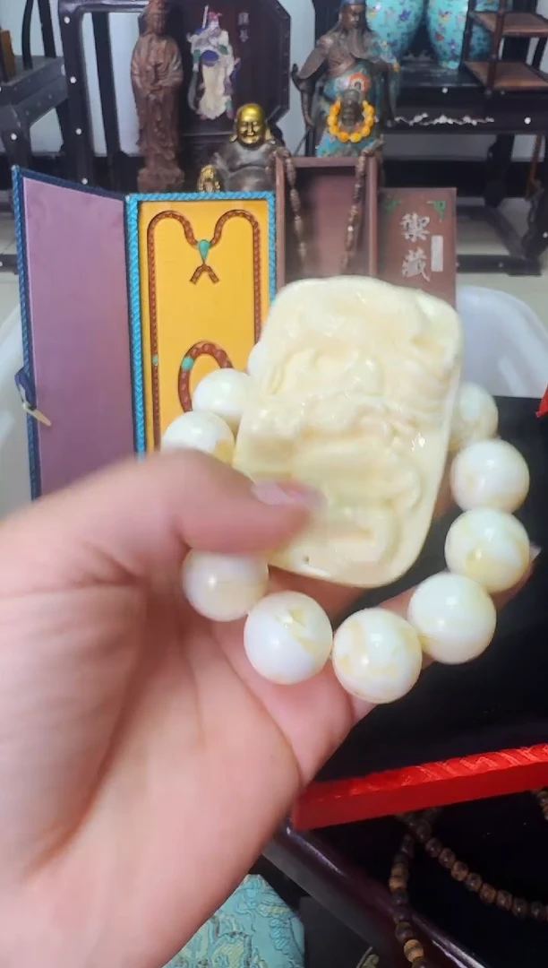 【闪购商品】蜜蜡颈饰未镶嵌老板娘推荐------------