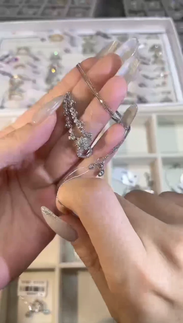 项链18K金镶嵌钻石钻石项链 YT