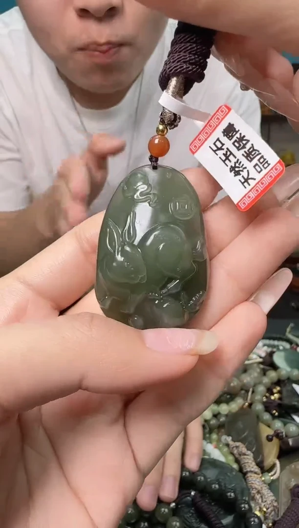 颈饰未镶嵌和田玉多样性发一