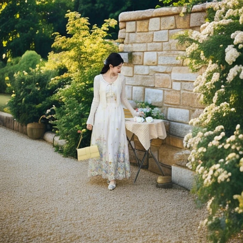 新中式吊带裙女收腰显瘦重工刺绣印花长款度假风夏季套装---25351