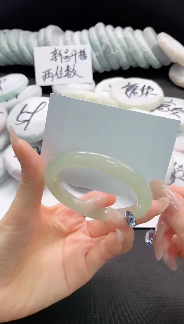 未镶嵌手镯石英质玉20-56