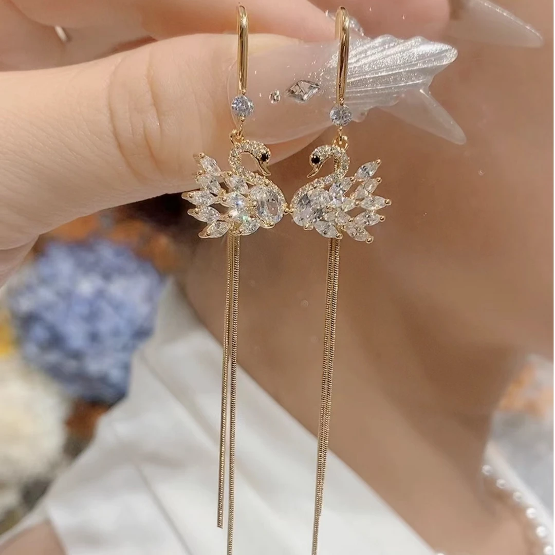 铜合金合成锆石耳饰 小众简约重工优雅精美素款设计感P08