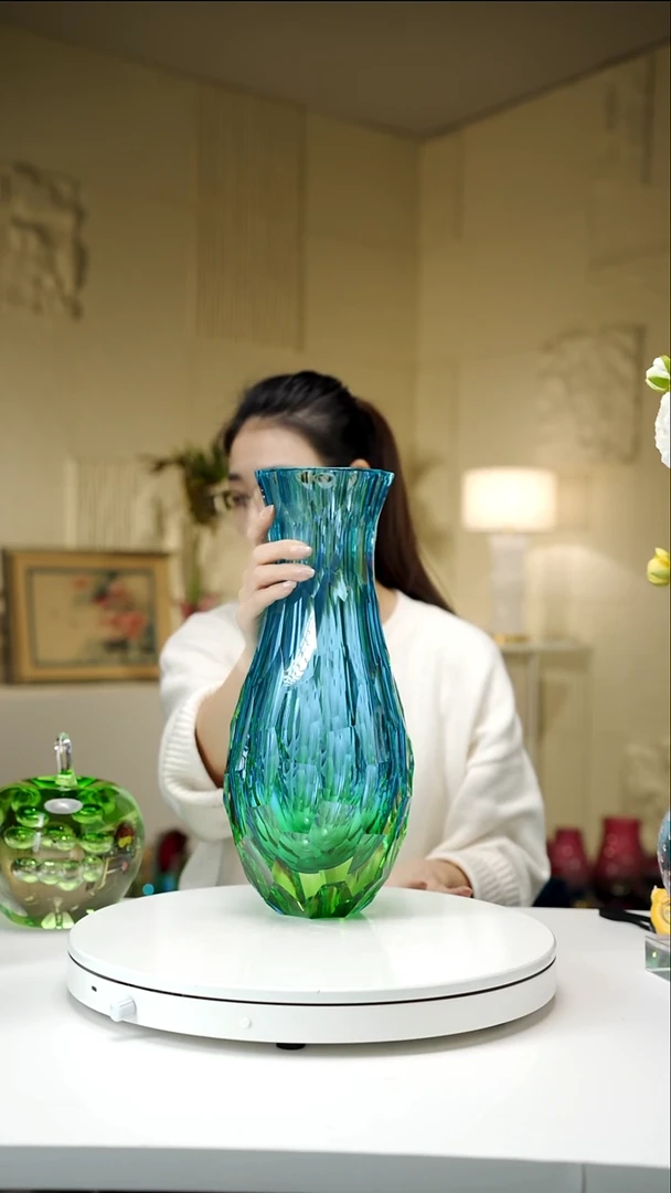 手工艺品琉璃蓝绿凹面设计款美人瓶花器