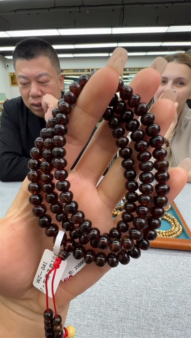 【闪购商品】琥珀颈饰未镶嵌112秒拍号