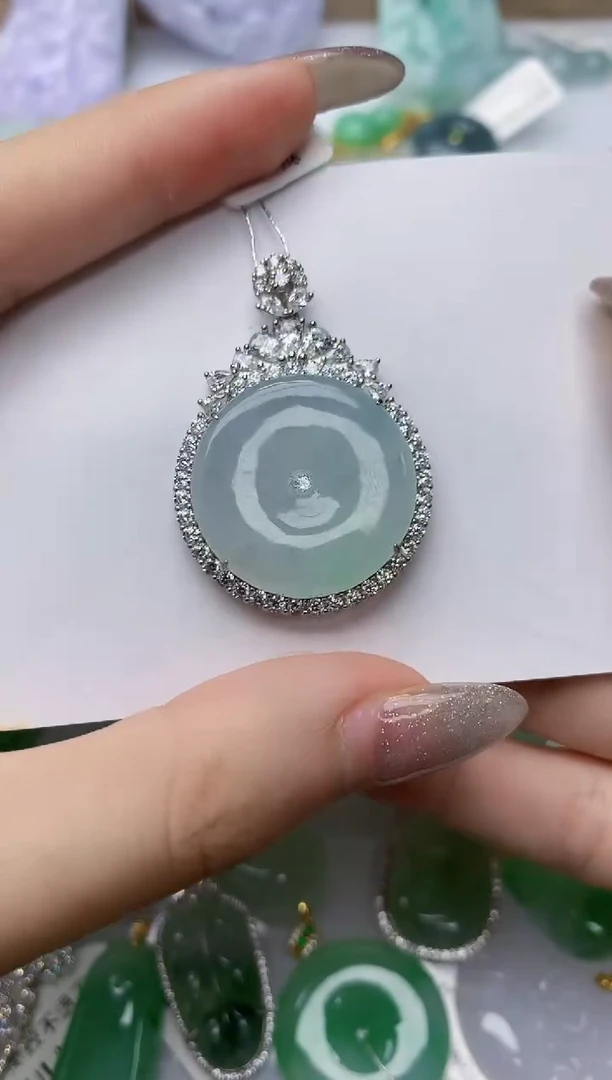 颈饰未镶嵌翡翠天然翡翠A货