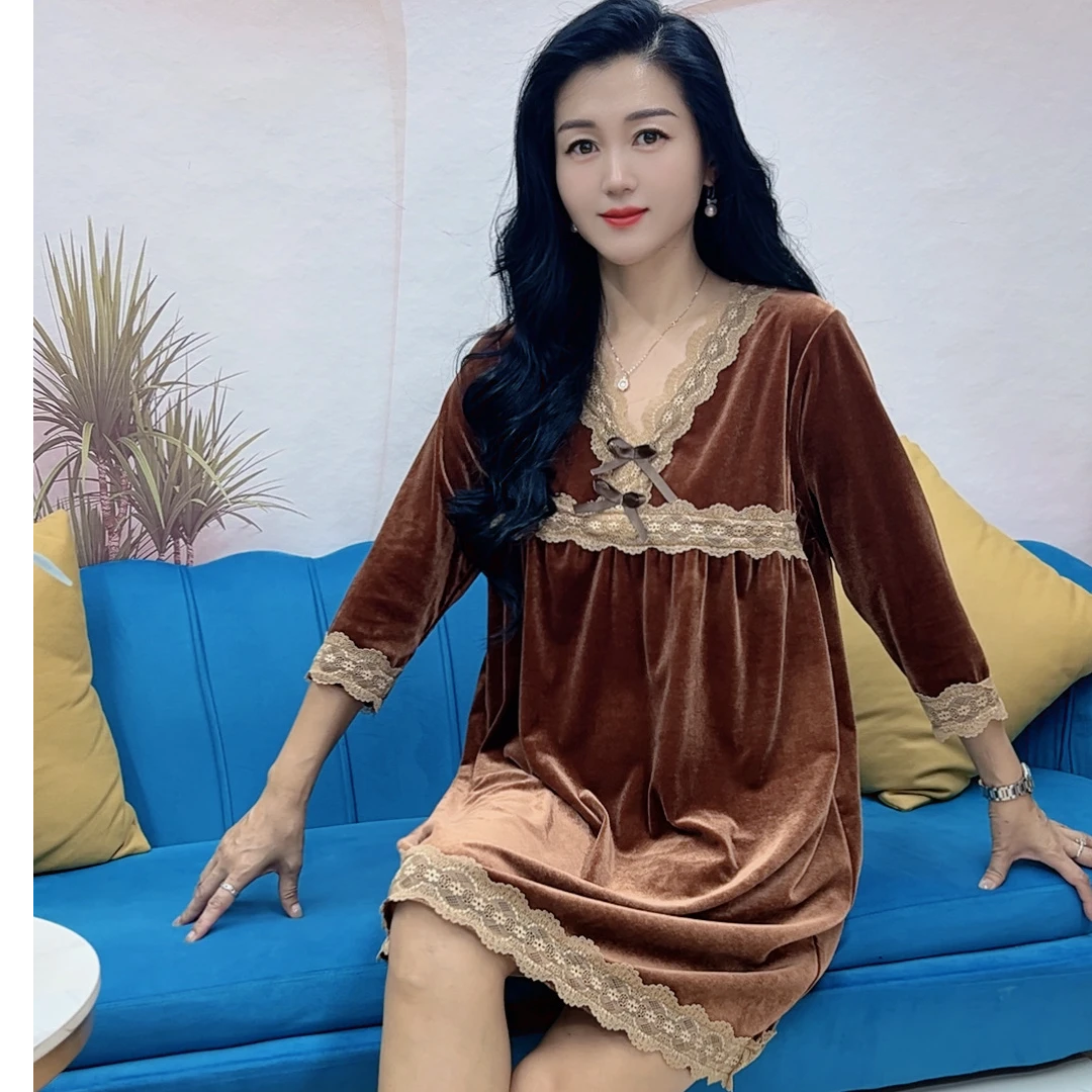 花女人121款v领秋冬韩版宽松女士蕾丝花边时尚洋气休闲气质家居裙