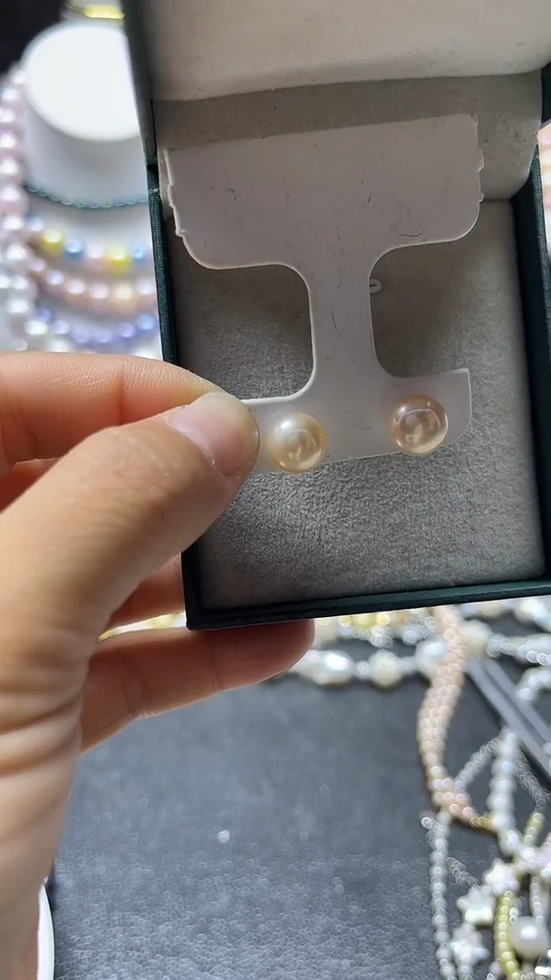 颈饰未镶嵌淡水珍珠多人