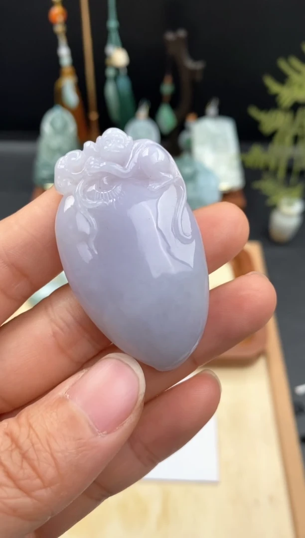 【闪购商品】翡翠颈饰未镶嵌猴子抱桃