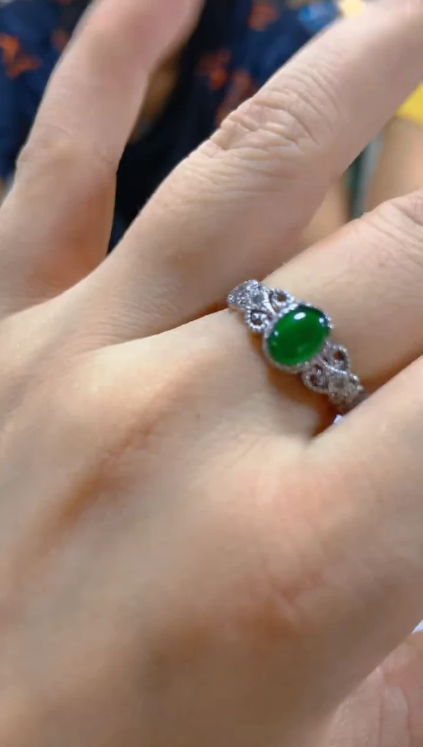 翡翠戒指未镶嵌多样性发一