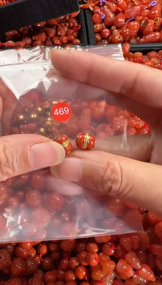 【闪购商品】南红玛瑙颈饰未镶嵌1
