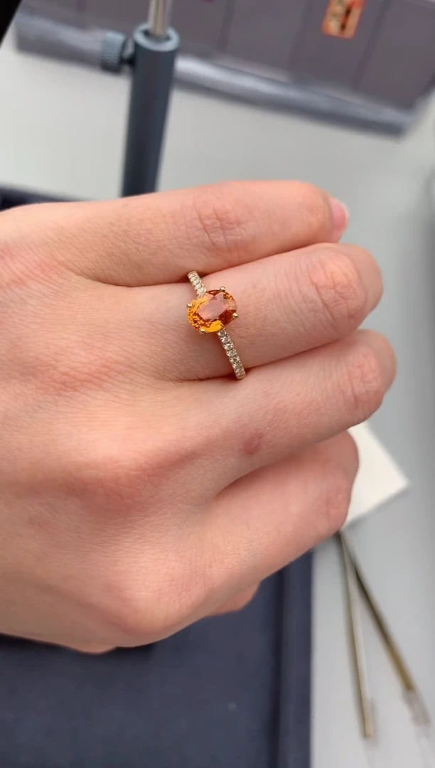 【闪购商品】石榴石（芬达石）戒指18K金镶嵌1.6ct芬达戒指