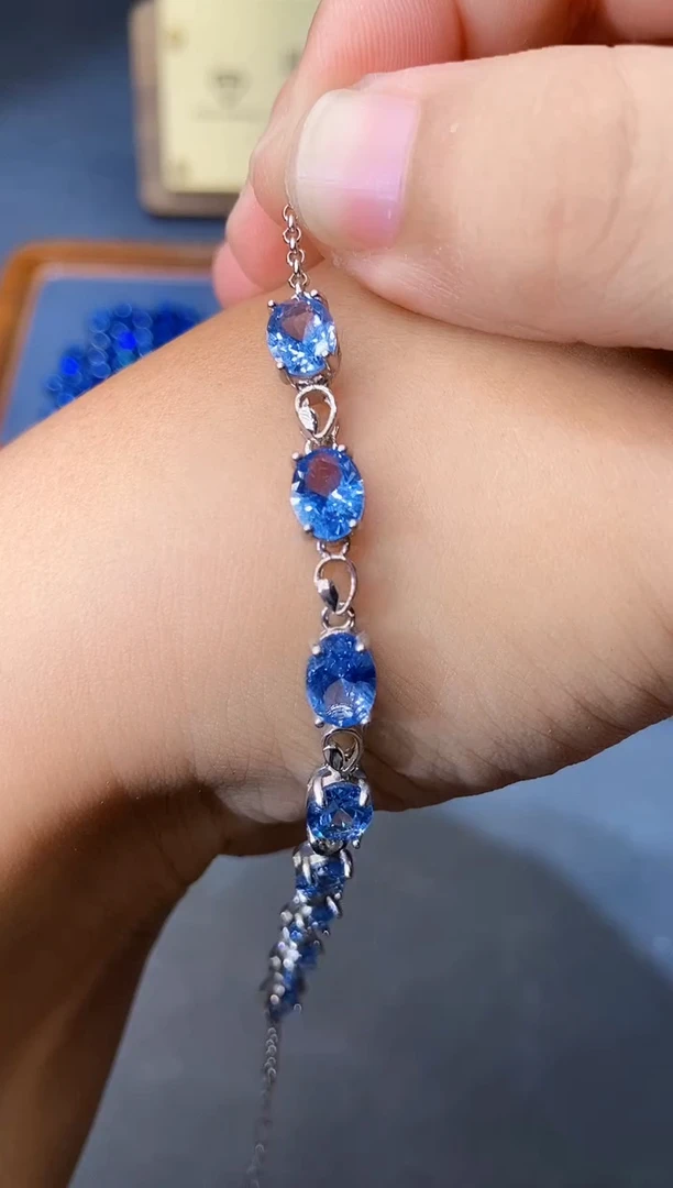 银S925镶嵌手链海蓝宝石.....