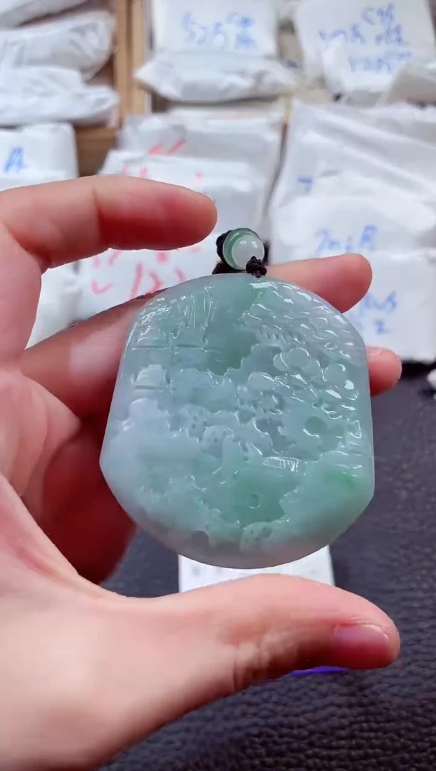 翡翠未镶嵌颈饰00005314