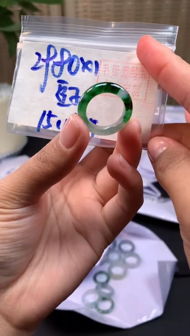 【闪购商品】定制翡翠未镶嵌戒圈#2980元-毛货需精细抛光