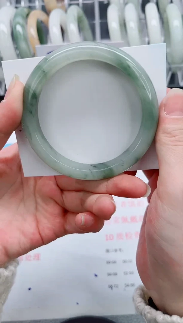 【闪购商品】石英质玉手镯未镶嵌A348-58.4