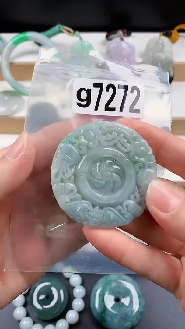 颈饰未镶嵌翡翠天然翡翠吊坠挂件