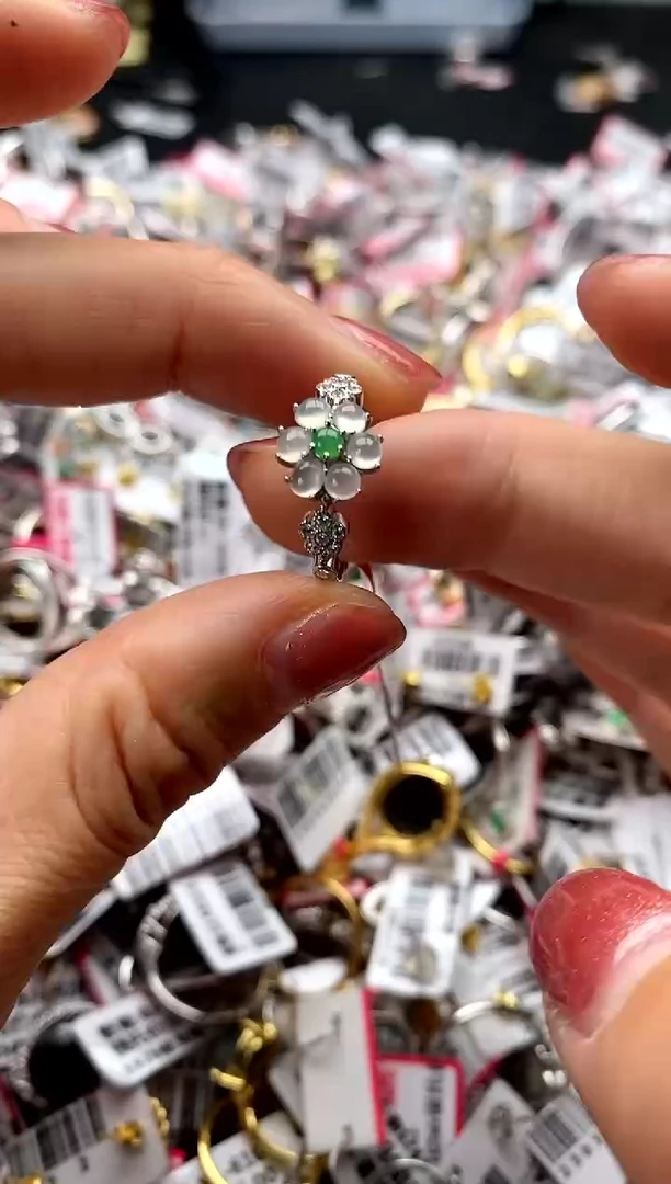 【闪购商品】翡翠戒指银S925镶嵌555555     5