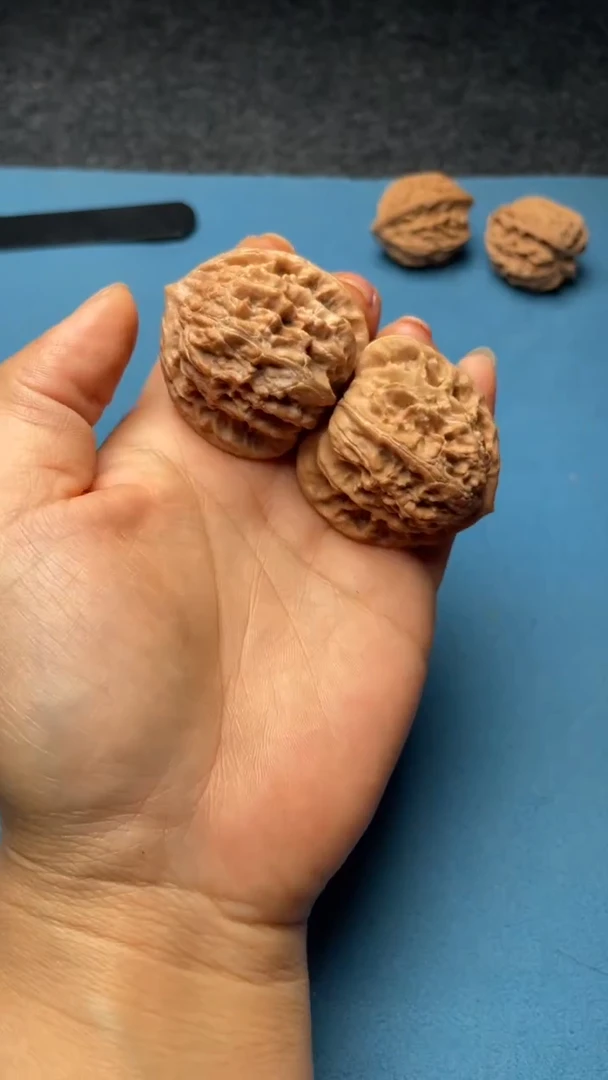 桃核把件w215  霞云岭 40尺