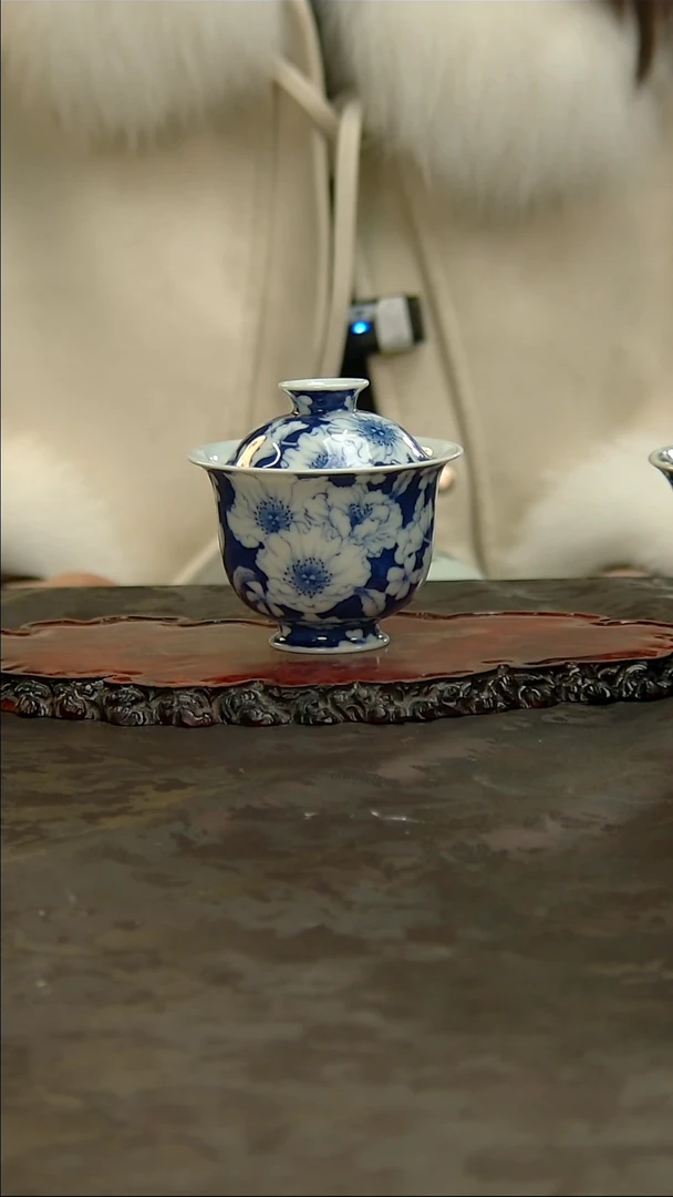 【闪购商品】青花手绘万花盖碗