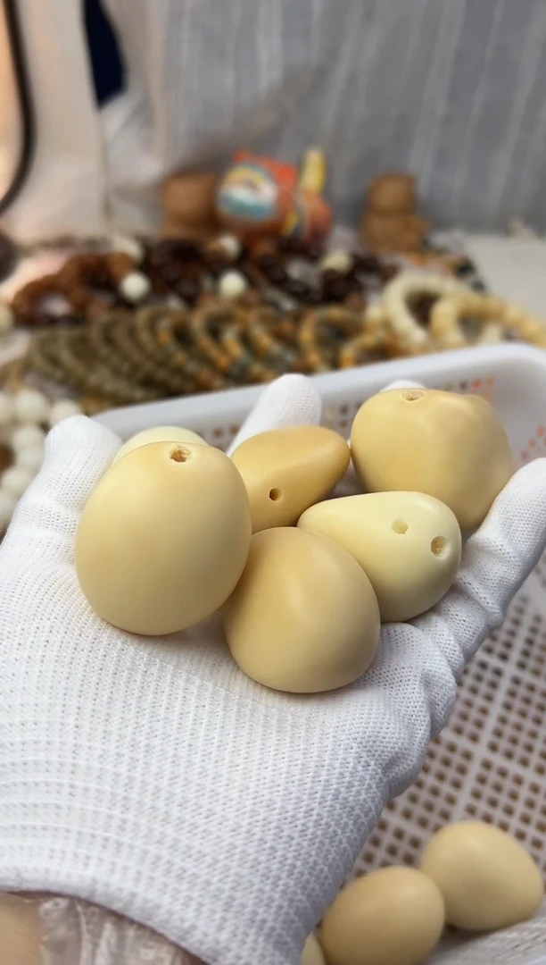 菩提根/象牙果手串牙果手抛干磨把件打孔发两个风化色默认瑕