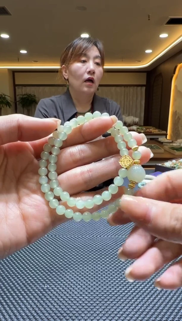 颈饰未镶嵌和田玉手串