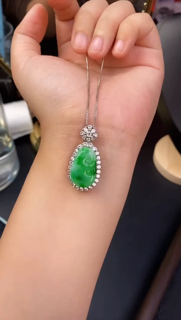 吊坠(不含链)银S925镶嵌翡翠银镶嵌翡翠吊坠